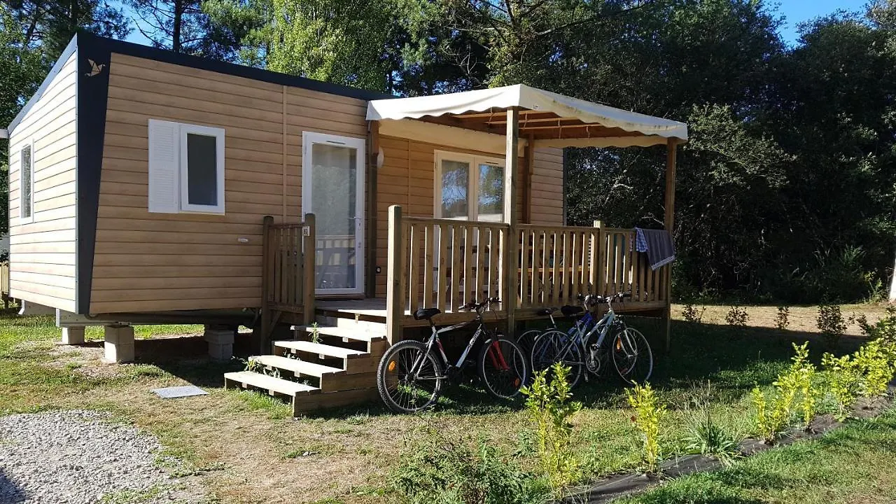 Camping Saint Laurent Ploemel Campsite