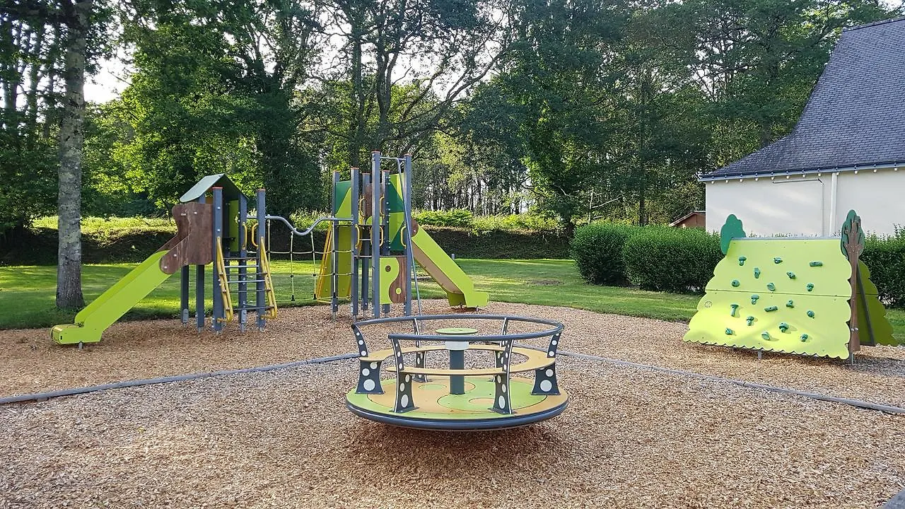 Campsite Camping Saint Laurent Ploemel