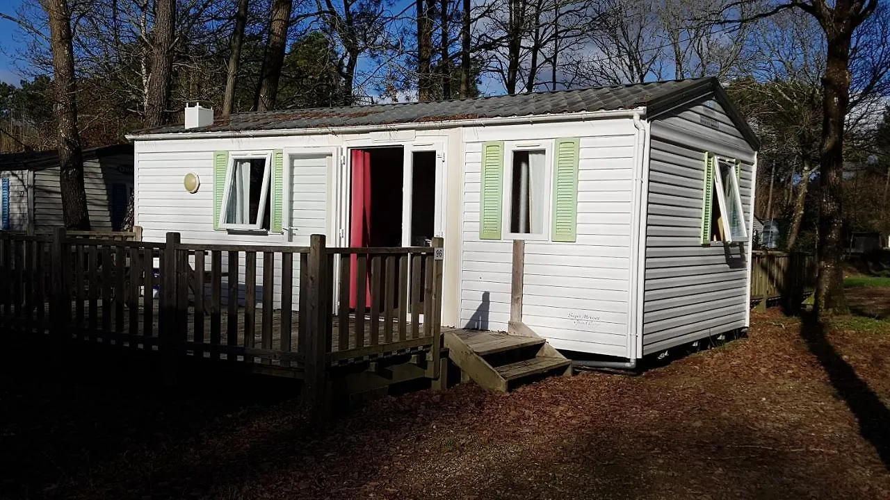Camping Saint Laurent Ploemel 0*,