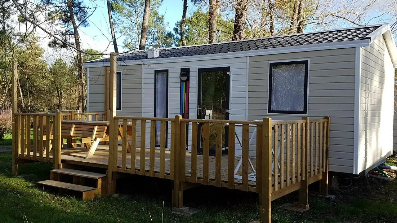 Camping Saint Laurent Ploemel 0*,  France